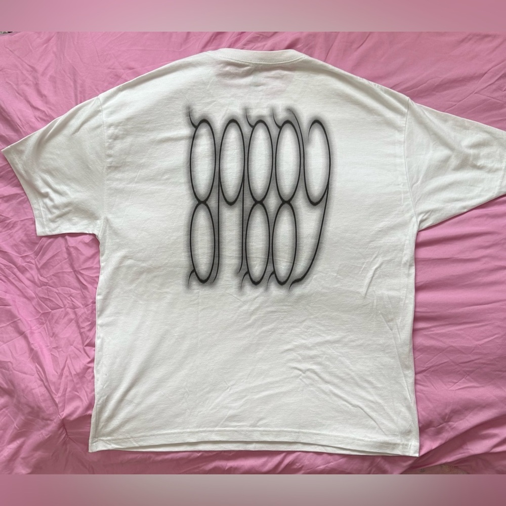 Bobby Radio XL Graphic Tee – Tribal Headphones Art Shirt, 9989 Airbrush Back - Picture 7 of 7